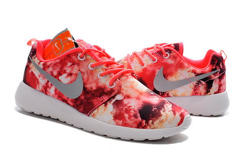 Nike Roshe Run Womens Cloud Red And Black Factory Store
